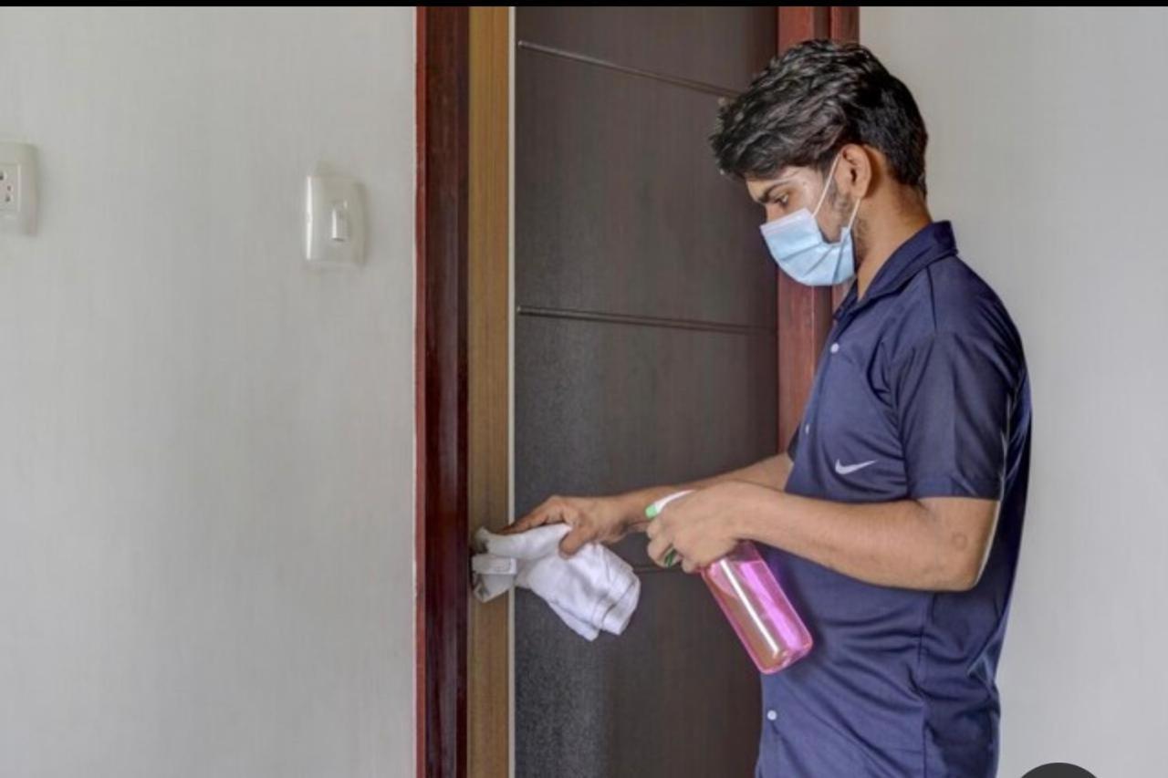 Hotel Season Ahmedabad Buitenkant foto
