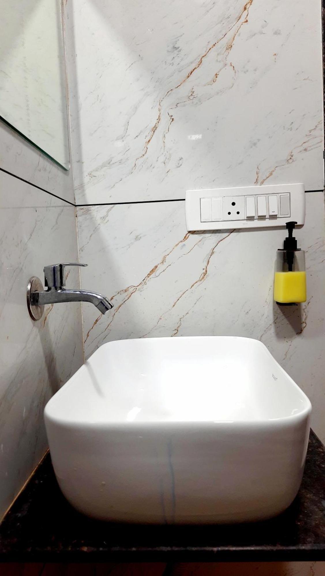 Hotel Season Ahmedabad Buitenkant foto